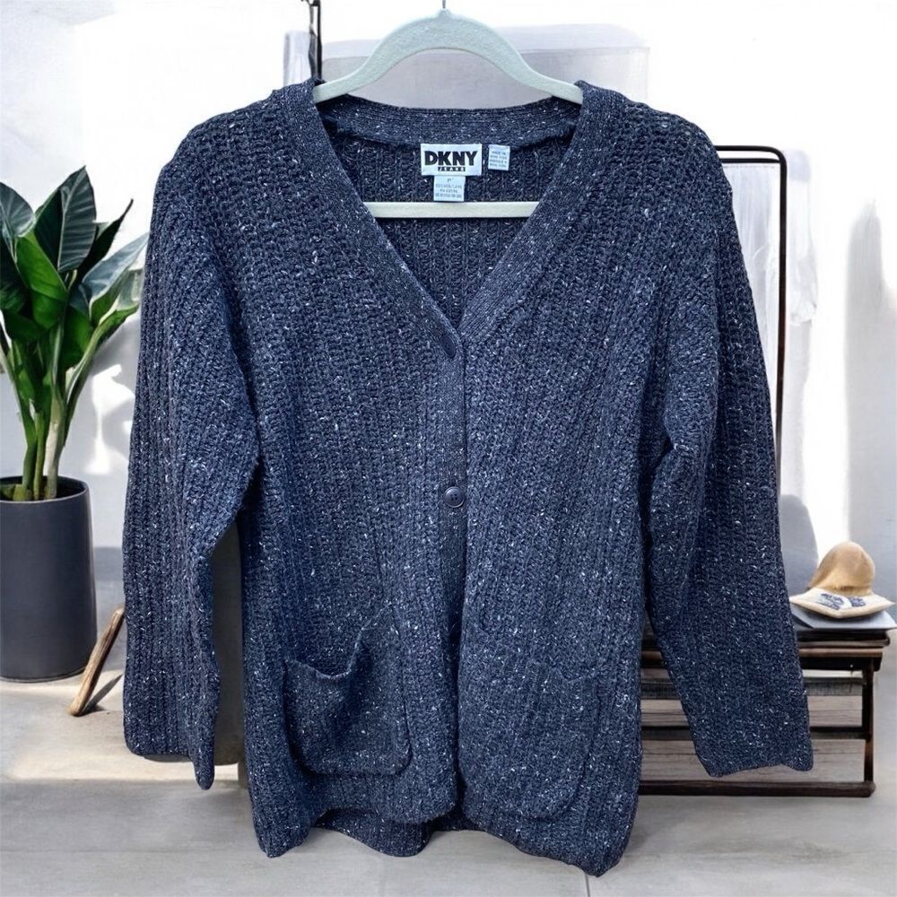 Women's DKNY Heathered Gray 100% Wool Sweater/Cardigan w/Pockets. EUC Petite